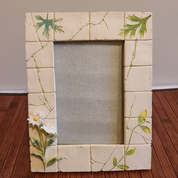 SIX Nature Themed Resin Easel Frames - Picture 14 of 16